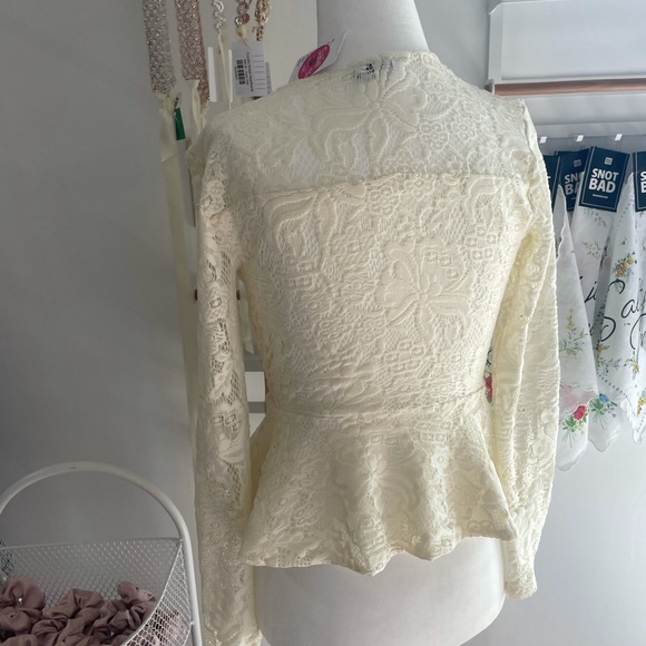 Bebe peplum shirt - Picture 2 of 3